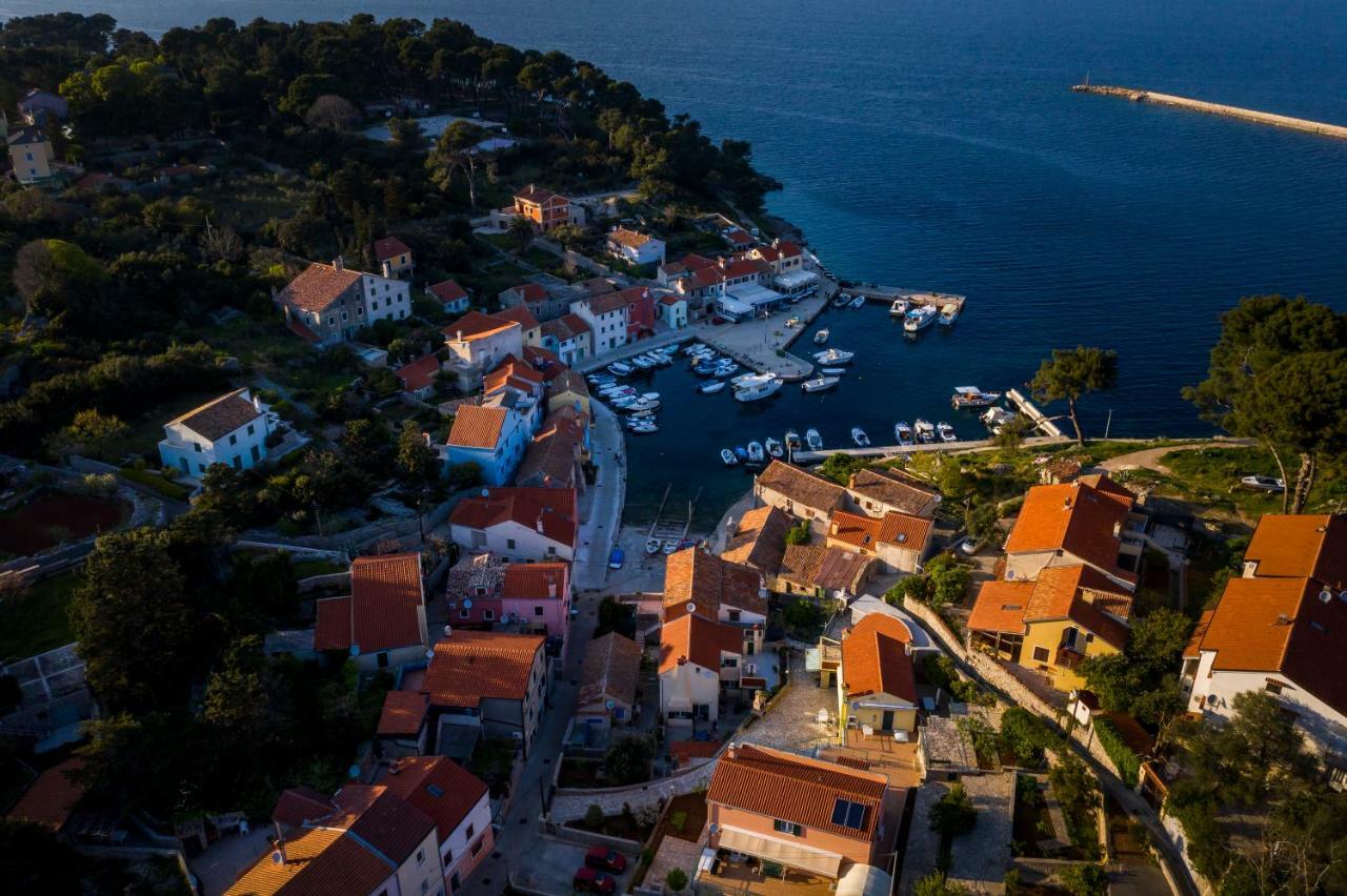 Apartments Antje Veli Losinj Exterior photo