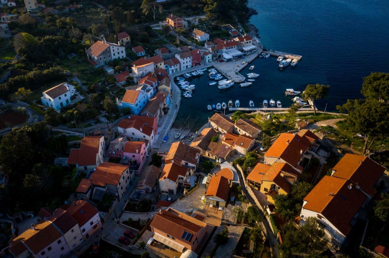 Apartments Antje Veli Losinj Exterior photo