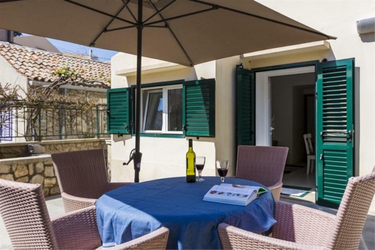 Apartments Antje Veli Losinj Exterior photo